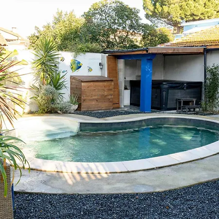 Avec Piscine Et Jacuzzi A 50metres De La Et 5min De L'allee Des Pins アパート