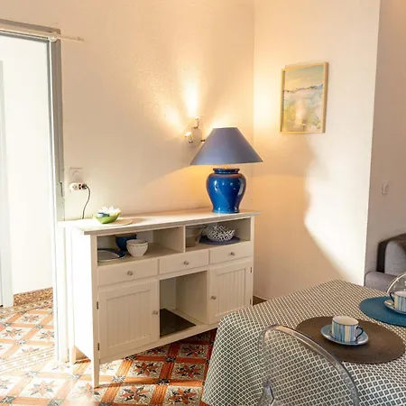 Appartamento Avec Piscine Et Jacuzzi à 50mètres De La Et 5min De L'allée Des Pins