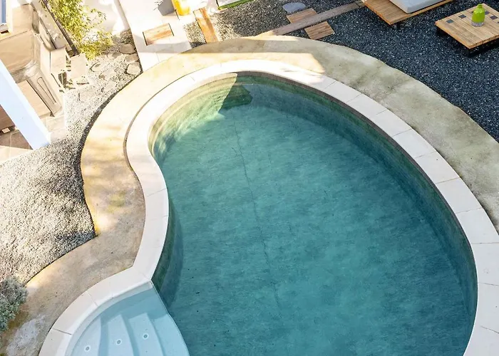 Avec Piscine Et Jacuzzi A 50metres De La Et 5min De L'allee Des Pins Апартаменты