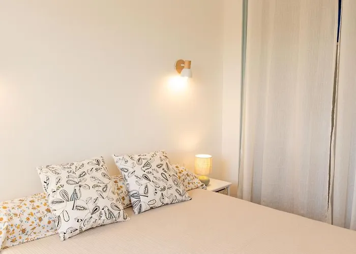 Avec Piscine Et Jacuzzi A 50metres De La Et 5min De L'allee Des Pins Апартаменты *
